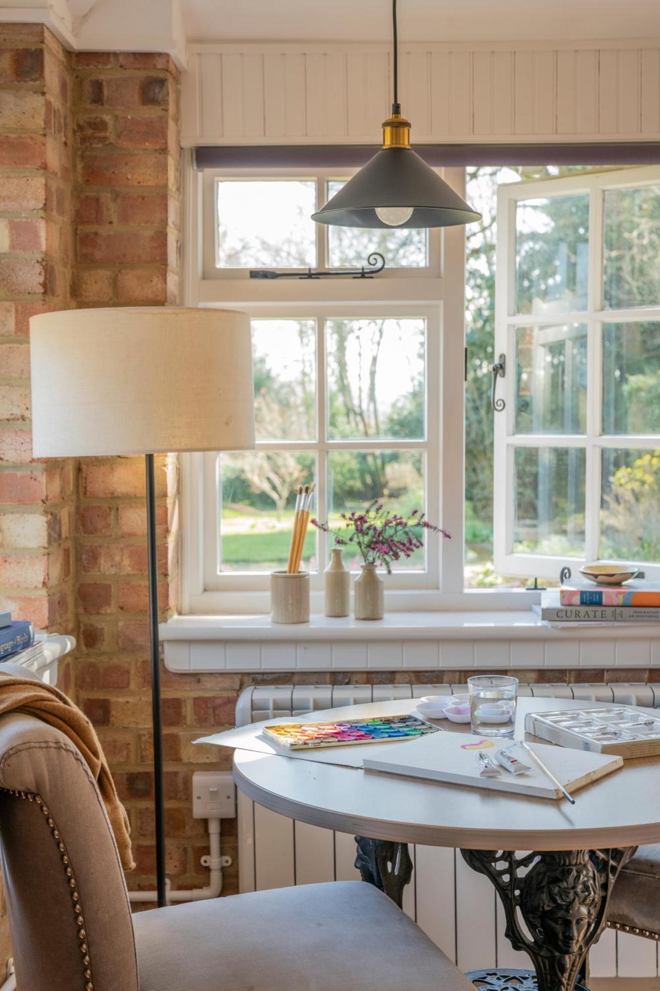 Old Mill Lodge By Huluki Sussex Stays Hurstpierpoint エクステリア 写真